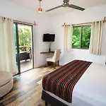 Hotel Pancho Villas Bacalar - Kayyaks Gratis
